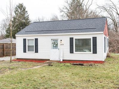 1808 Nazareth Rd, Kalamazoo, MI, 49048