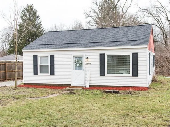 1808 Nazareth Rd, Kalamazoo, MI 49048