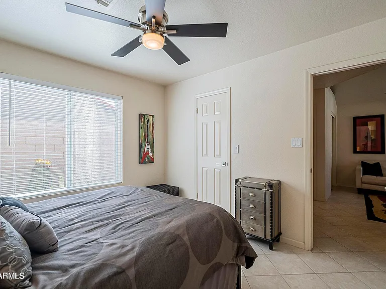 11055 E Clinton St — Photo 30