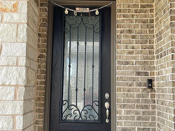 2nd image of 5616 Natchez Ln