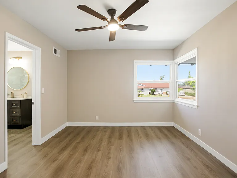 934 S Donna Beth Ave — Photo 12