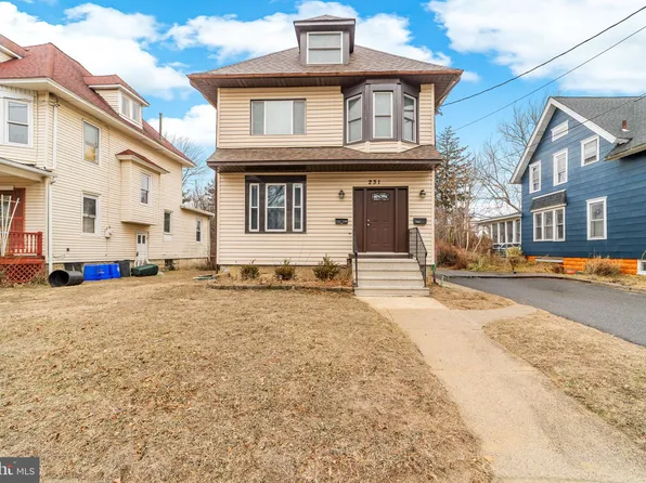 231 E Knight Ave, Collingswood, NJ 08108