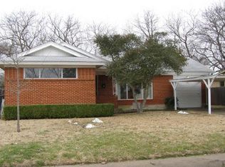 1307 Bluebird Ln, Garland, TX 75042