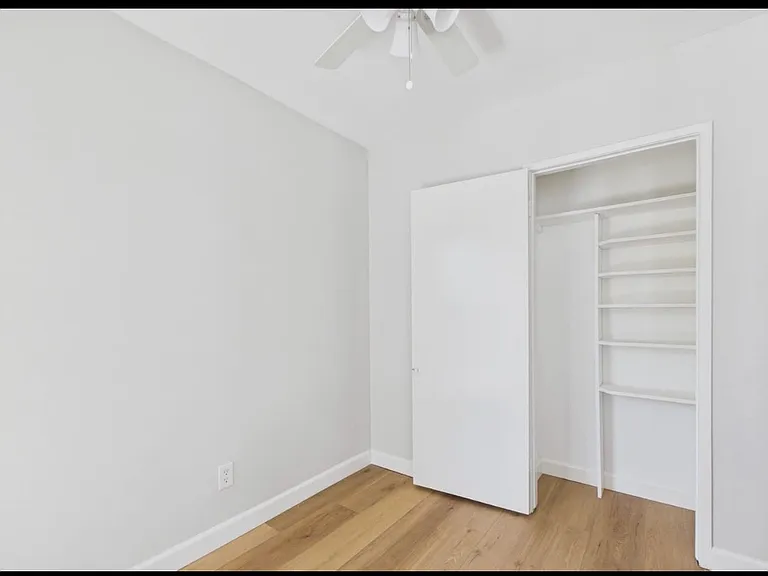 125 Harkness Ave #13 — Photo 9