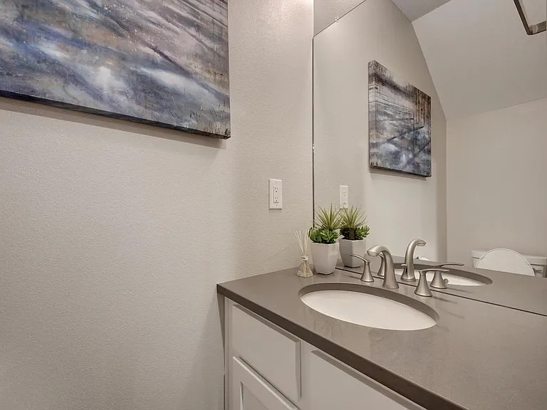 202 S College St #14 — Photo 21