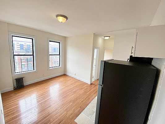 1st image of 515 W 169th St #64