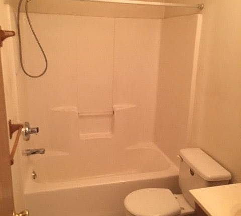 3rd image of 409 N Grant Ave APT 2