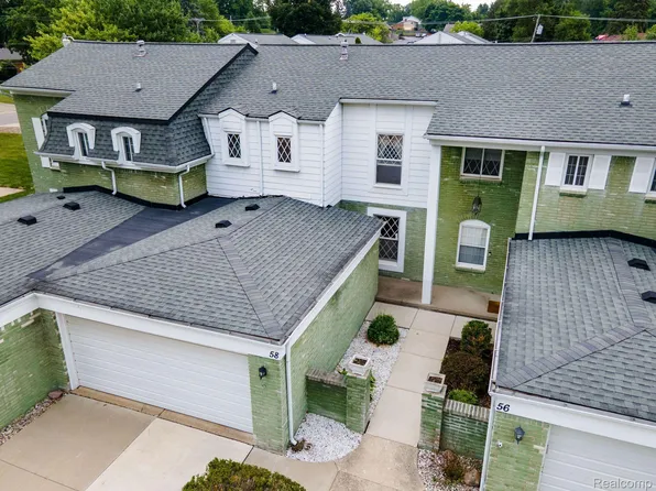 58 Stratford Ln, Rochester, MI 48309