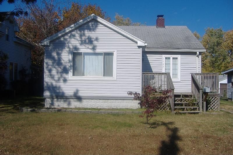 1st image of 1107 Cedar St