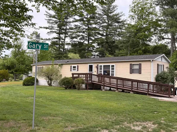 11 Gary Street, Nashua, NH 03062-3569