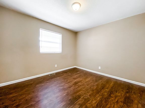 5th image of 118 E 10th Ave APT 3