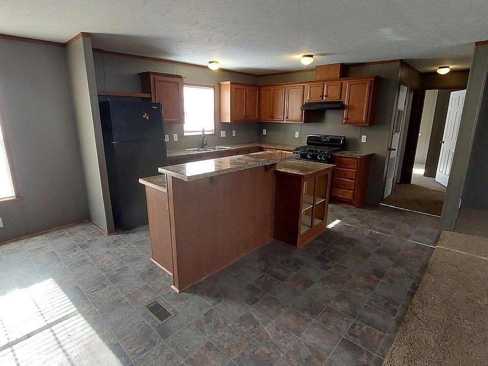 1st image of 20649 Piedmont Dr #357