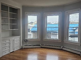 398 Broadway #2R, Pawtucket, RI 02860