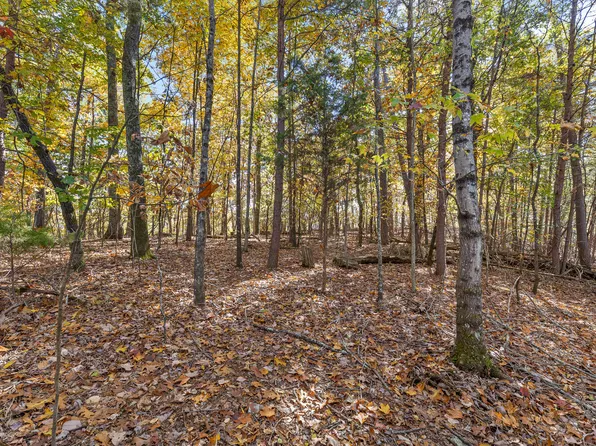 2112 River Bluff Dr, Hixson, TN 37343