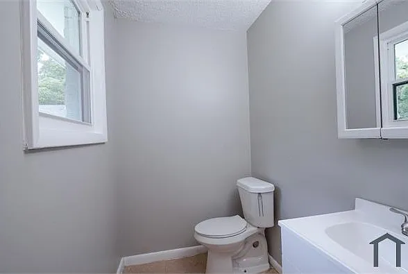 806 E Verbena Ave — Photo 12