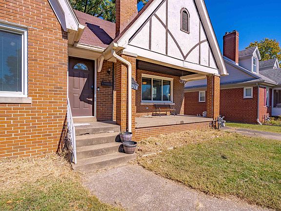 3rd image of 1318 Ravenswood Dr