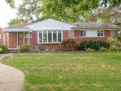 19175 Auburndale St, Livonia, MI, 48152