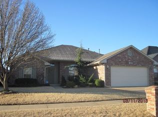 416 NW 140th St, Edmond, OK 73013
