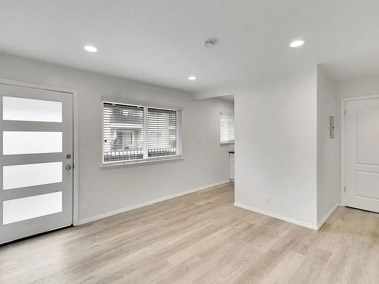 131 Cerrito Avenue — Photo 7