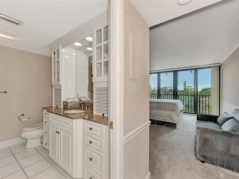 4900 Ocean Blvd #501 — Photo 32
