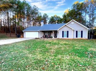 255 1st St, Statham, GA 30666