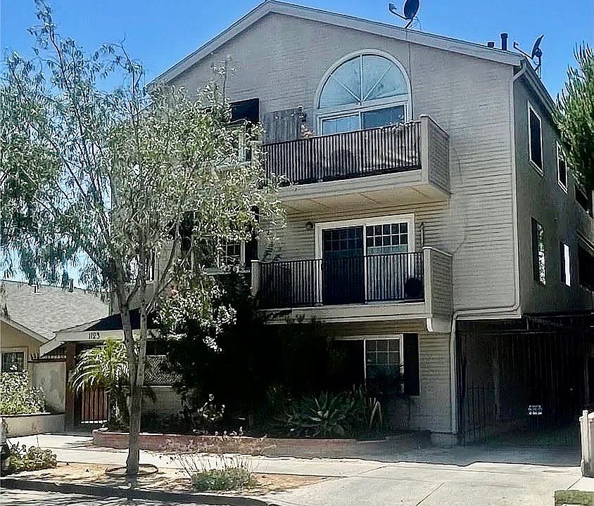 1st image of 1123 Junipero Ave APT 7