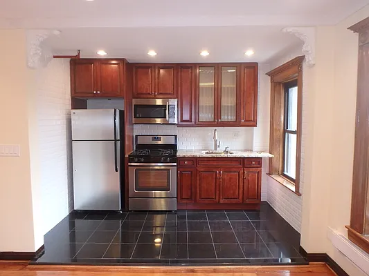 Rented by B.Belinda Realty LLC. | media 10