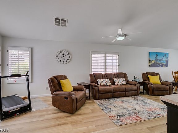 3rd image of 1274 Shimmering Glen Ave