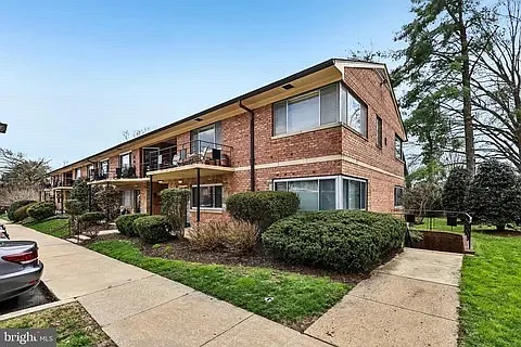 5013 Sentinel Dr #70 Photo 1