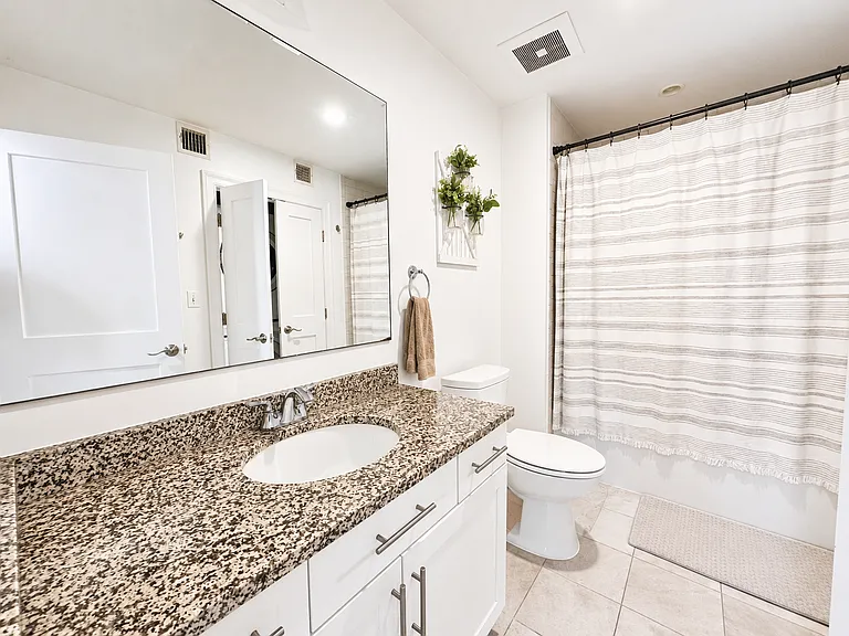 154 Gold St #3 — Photo 15