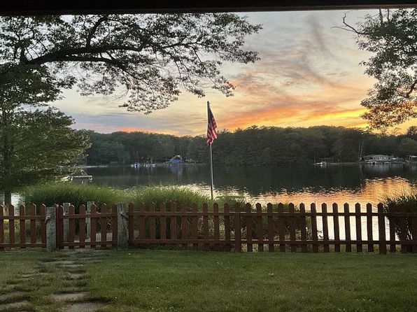 8756 N Homestead Cir