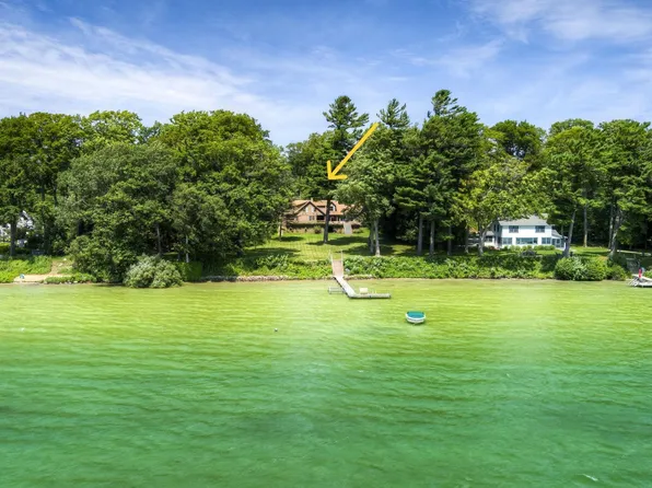 3706 N Manitou Trl W, Leland, MI 49654