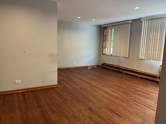 5th image of 8700 Skokie Blvd APT 1N