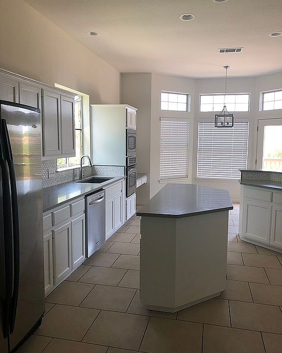 1st image of 106 Rare Eagle Ct