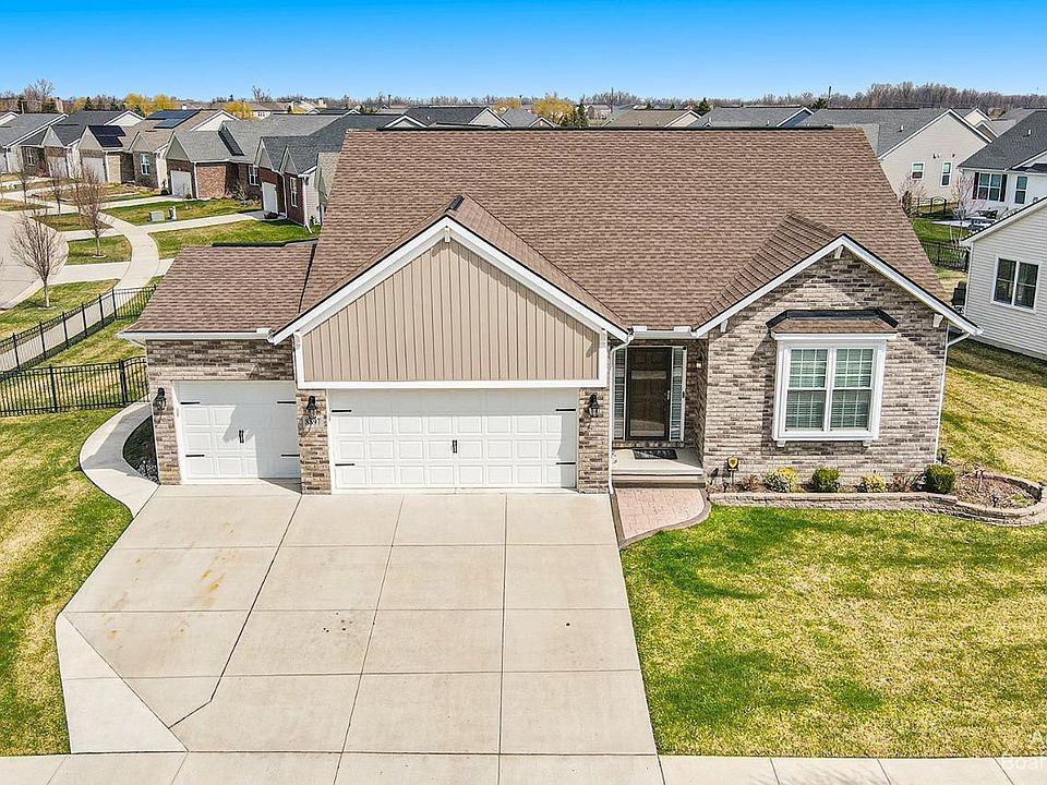 1st image of 8897 Creekway Dr #10