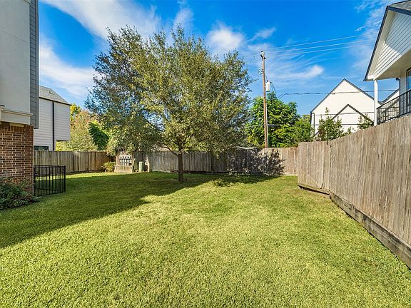 4th image of 4003 Beacon Fisher Dr