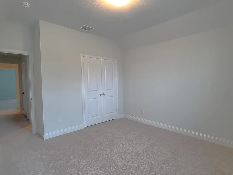 6825 Andrew Dr — Photo 17