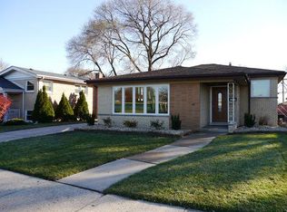 5537 W 99th St, Oak Lawn, IL