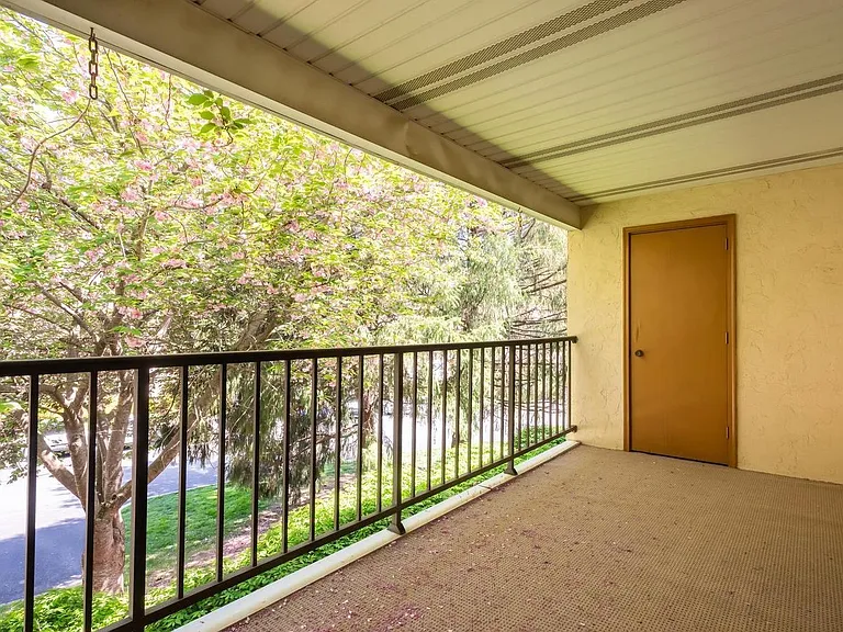 192 Valley Stream Ln — Photo 17