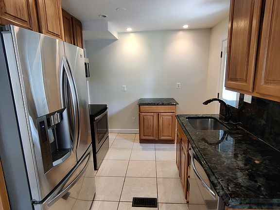 4th image of 5942 Williamsburg Rd