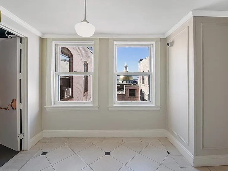 21 Beacon St #7L — Photo 8