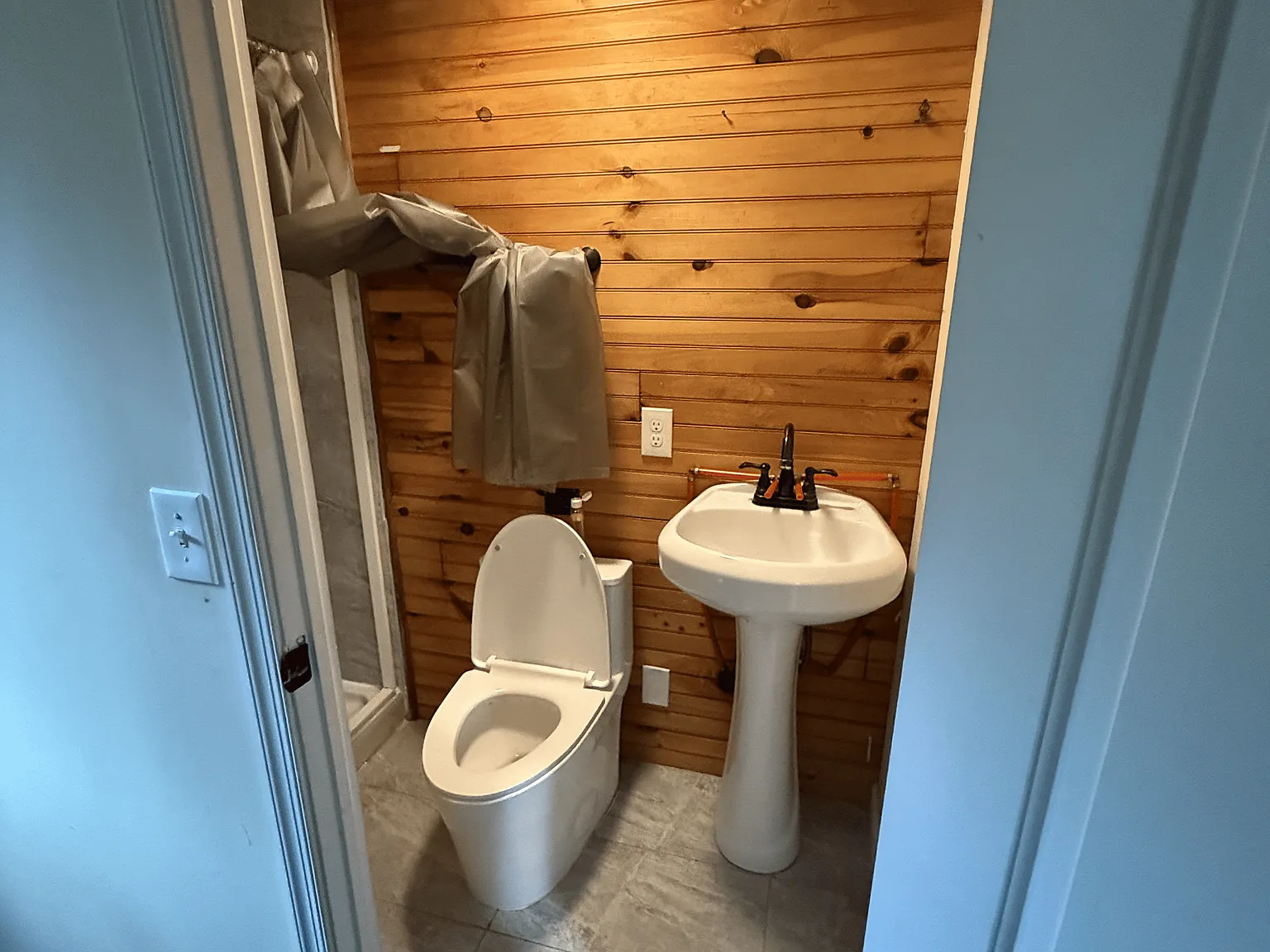 1 bed, 1.0 bath, 825 sqft, $1,400 — Photo 2