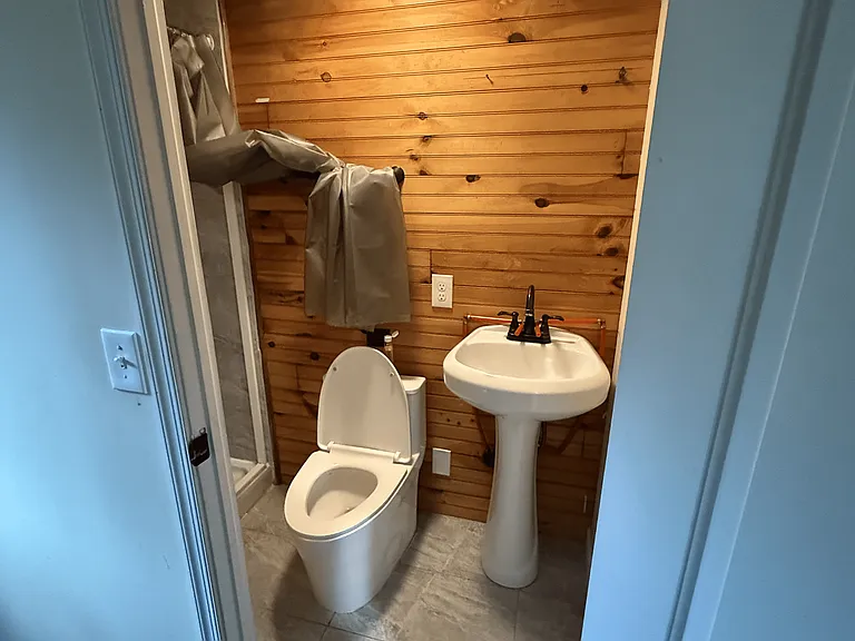173 Mountain View Rd #2 — Photo 2