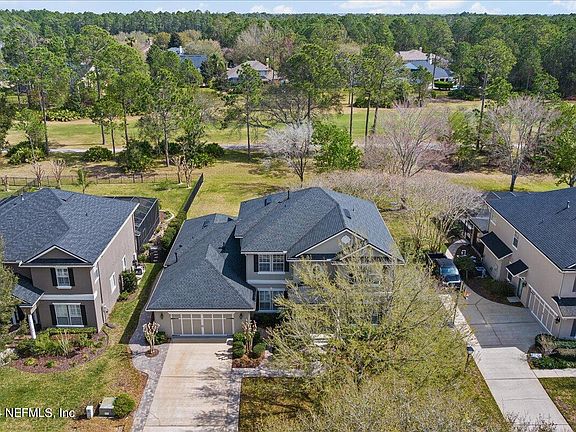 2nd image of 1762 HIGHLAND VIEW Drive