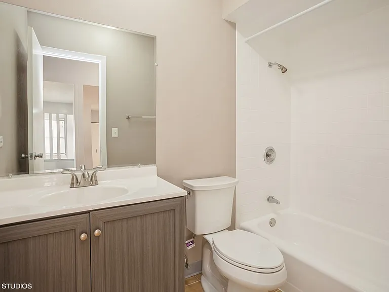 1022 Arnold Ct #2 — Photo 9