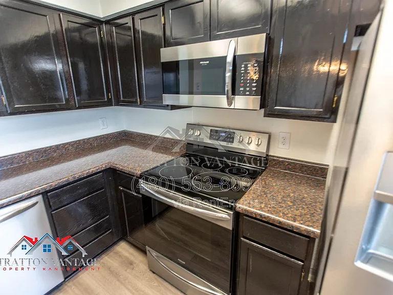 9415 N 59th Ave #227 — Photo 10