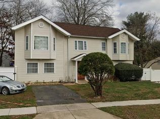 19069 Staleybridge Rd, Germantown, MD 20876