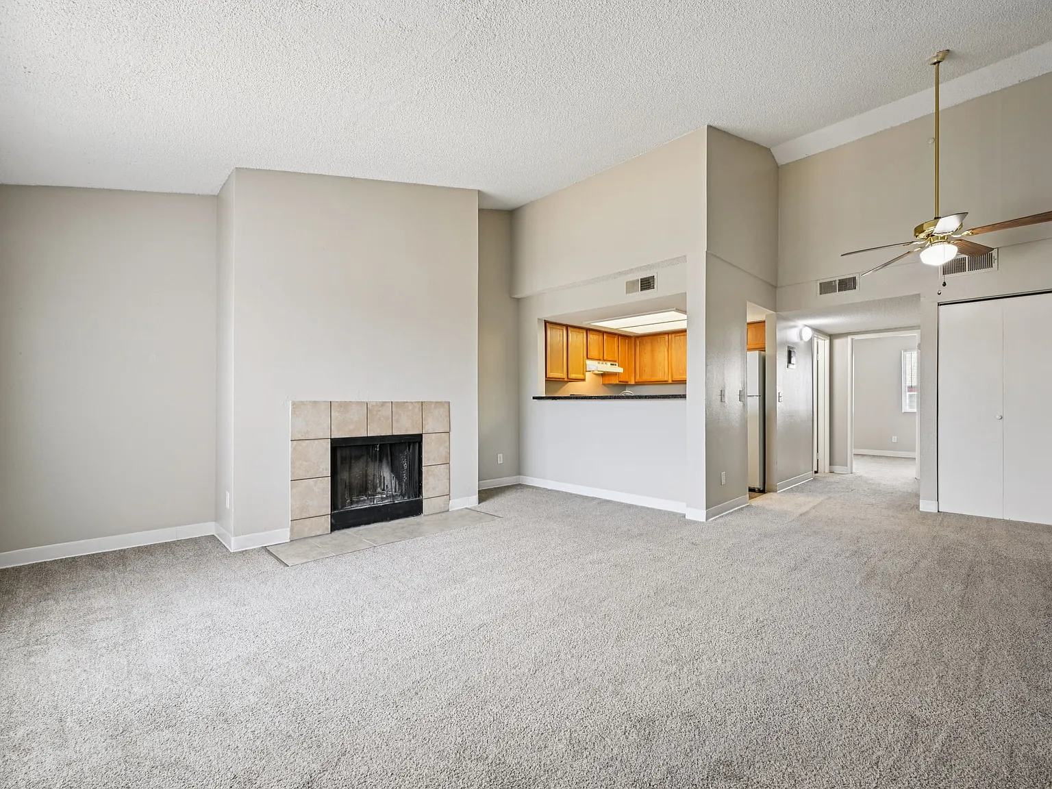 Toscana Apartments — Photo 4