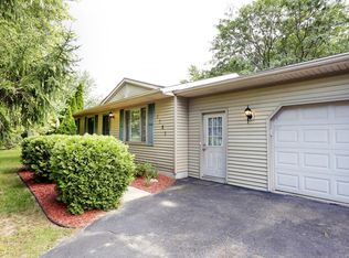 1731 Pilgrim Ln, Lapeer, MI