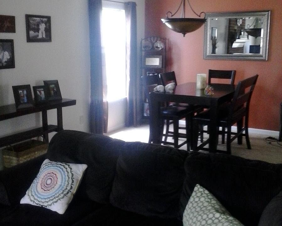 Living room & Dining Room